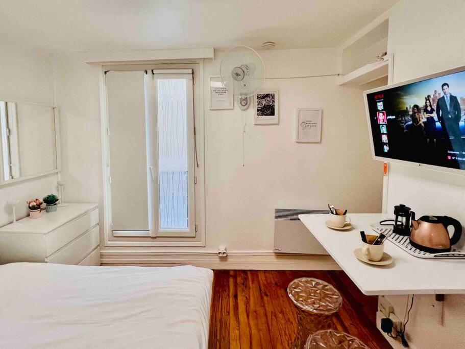 Appartement Iconic Location Only 500 Meters To The Louvre Parijs